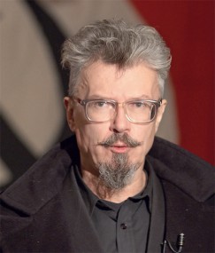 Эдуард Лимонов Ковать, пока горячо