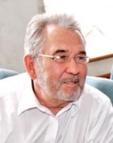 Профессор А. Г.Мухамадиев Памятник Чингисхану