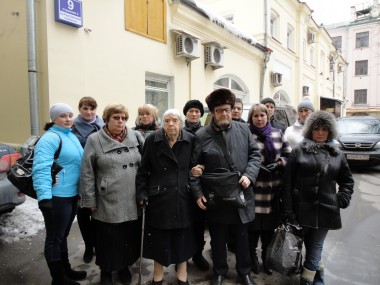 Пикет казанцев в Москве 27 марта перед зданием МВД России Пикет казанцев в Москве 27 марта перед зданием МВД России