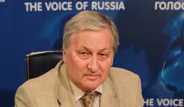 Генерал-лейтенант СВР, директор РИСИ Леонид Решетников Попал под лошадь