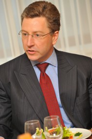 Курт Волкер Вето России