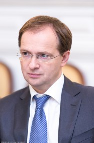 Владимир Мединский Приветствие министра культуры РФ В.Р. Мединского организаторам, участникам и гостям XXXIII Международного оперного фестиваля имени Ф.И. Шаляпина